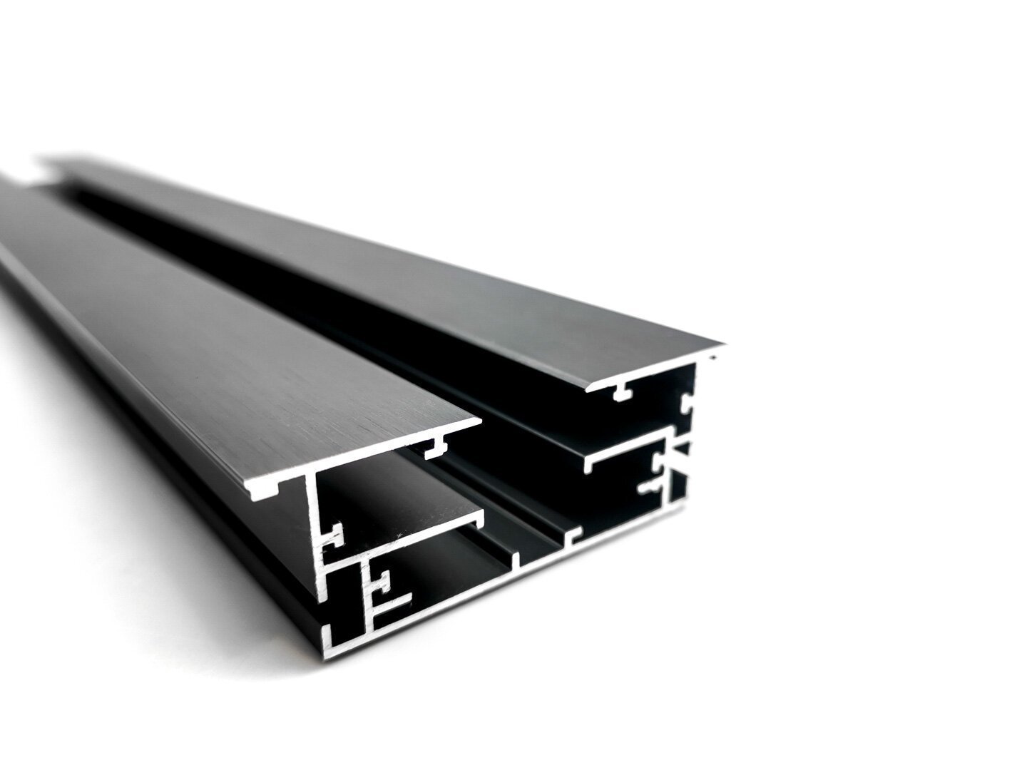 Line8 img 20191210 — modular power track system