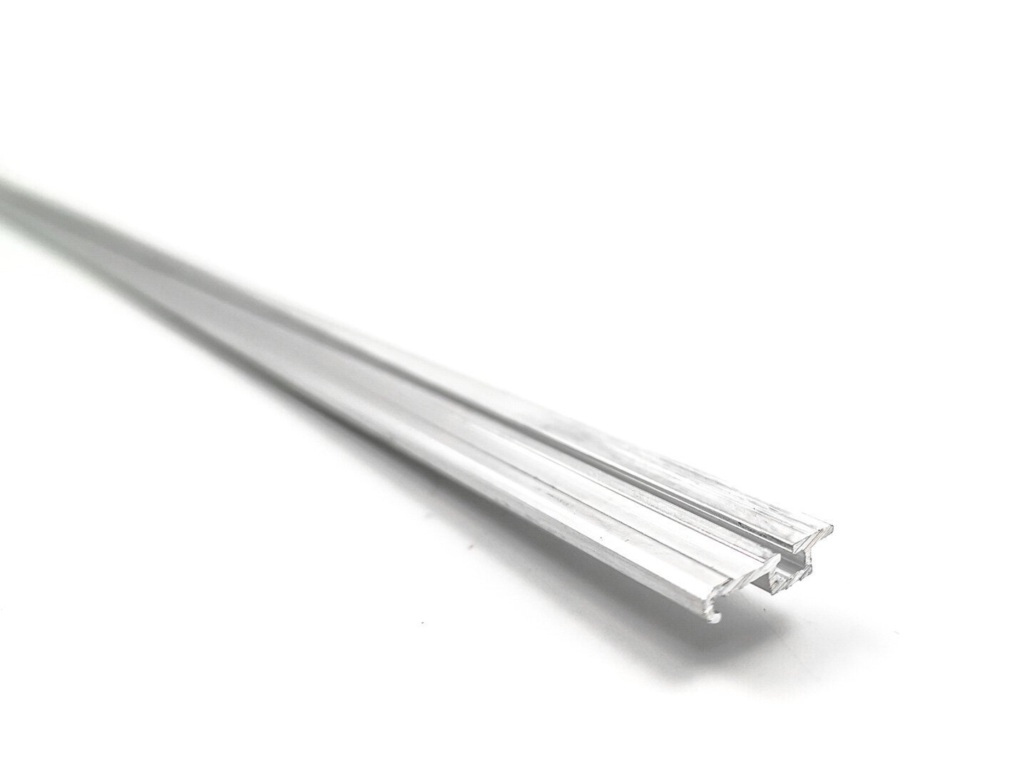 Line8 img 20191210 — modular power track system