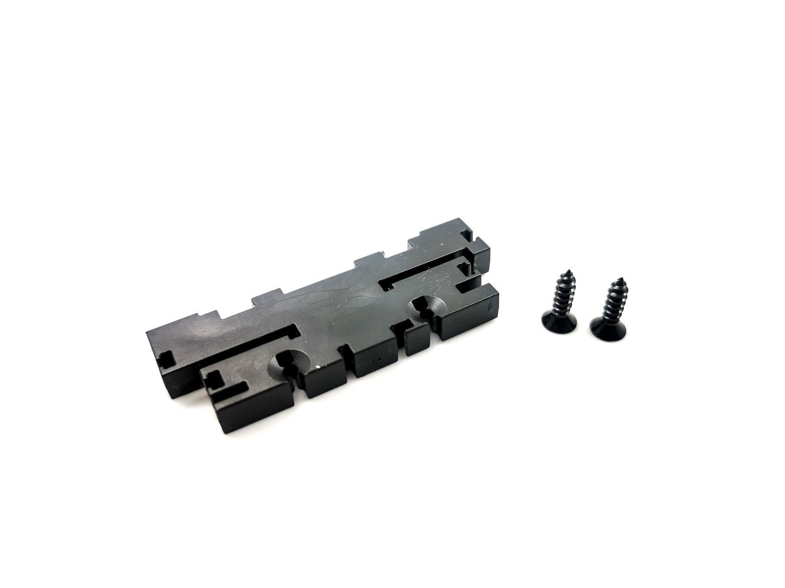 Line8 img 20191210 — modular power track system